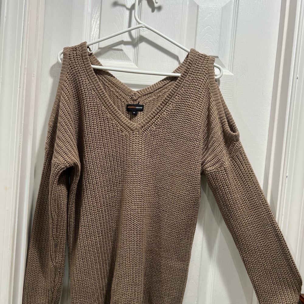 Ambiance V-Neck Sweater in Tan